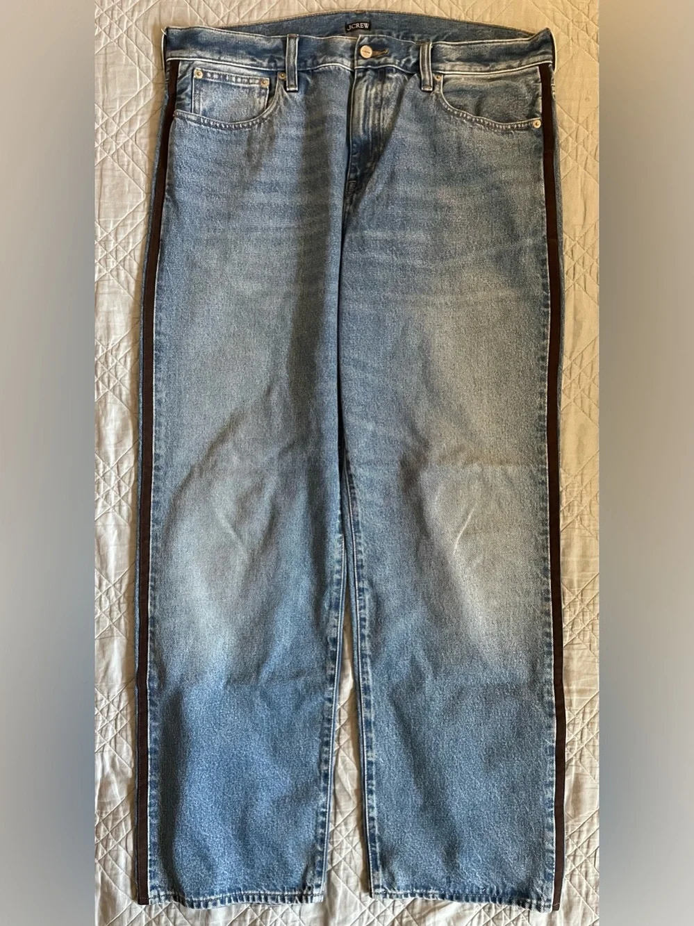 J. Crew Mid-rise relaxed straight jean with suede stripe Size 32 CN374
